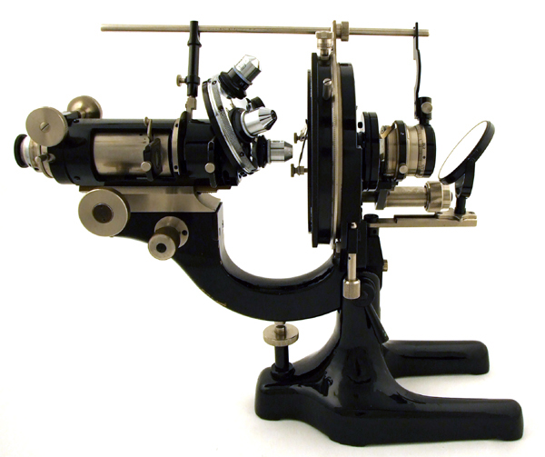 Winkel-Zeiss Mikroskop Nr. 47941 Stativ VI M nach Wülfing